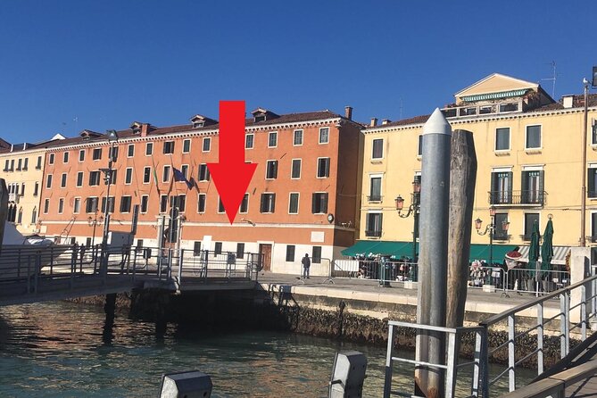 1-hour panoramic tour of Venice by boat - Onboard commentary in four languages: useful, but know what to expect
