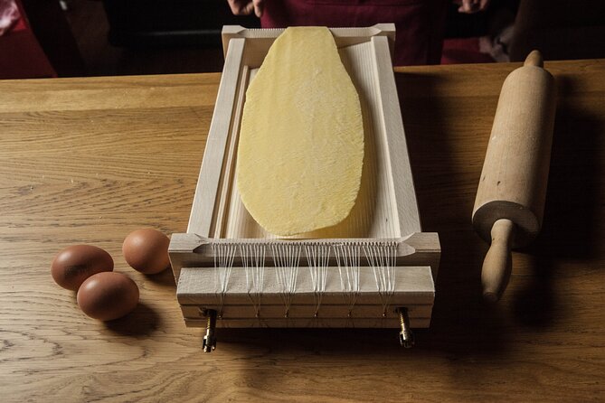 3 Hour Cooking Class: Homemade Pasta and Tiramisu in Venice - Eating what you cook: wine, pacing, and that full-table feeling