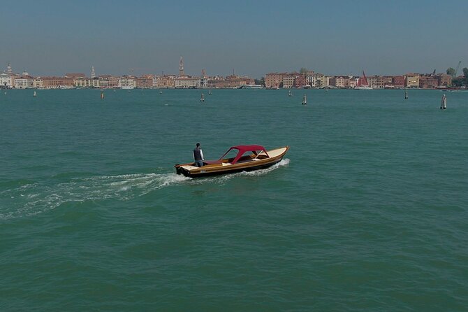 5-Hour Guided Tour of the Magic Islands by Vintage Boat in Venice - Where you meet: Fondamente Nove and finishing back where you started