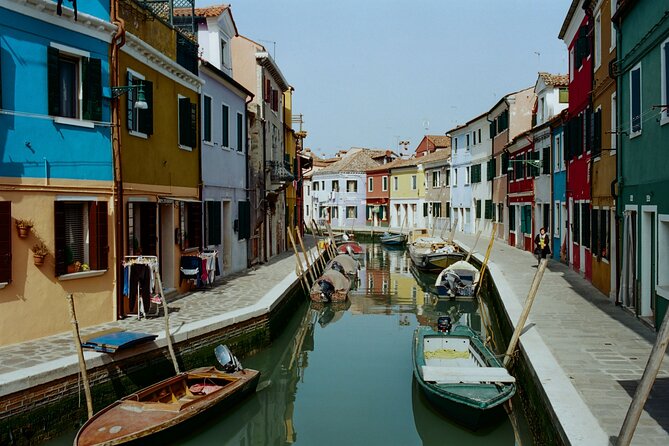 5-Hour Guided Tour of the Magic Islands by Vintage Boat in Venice - Stop 3: Torcello when you want history and quiet air
