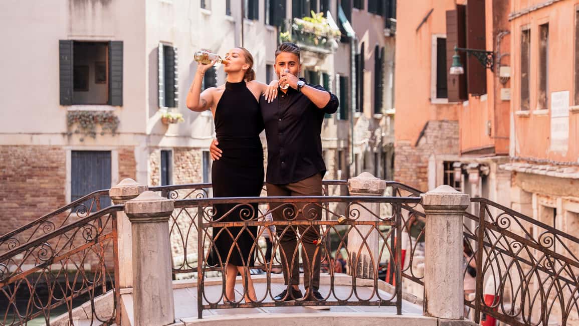 A Unique Photoshoot in Venice - Meet Maga, Miri, and Javidan: The Real Team Behind Your Photos