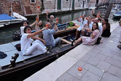 Bacaro Tour : Walk, eat and drink in Venice - Stop 1: City of Venice for a quieter, bridge-focused Venice