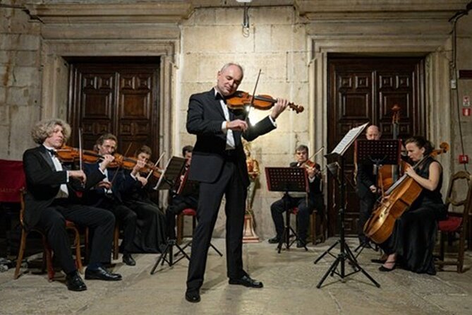 Casanova Opera Concert in San Marco Square - What the program is like: opera singers plus piano