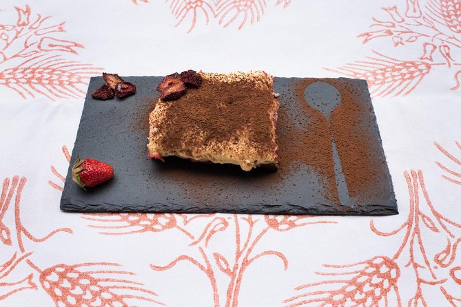 Cesarine: Small Group Pizza and Tiramisu Class in Venice - Pizza and tiramisù class price: does $215 feel fair in Venice?