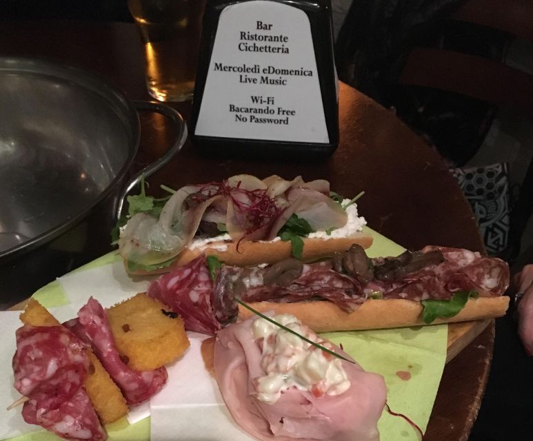 Cicchetti & Concert in Venice - The vibe: part bacaro dinner, part period spectacle