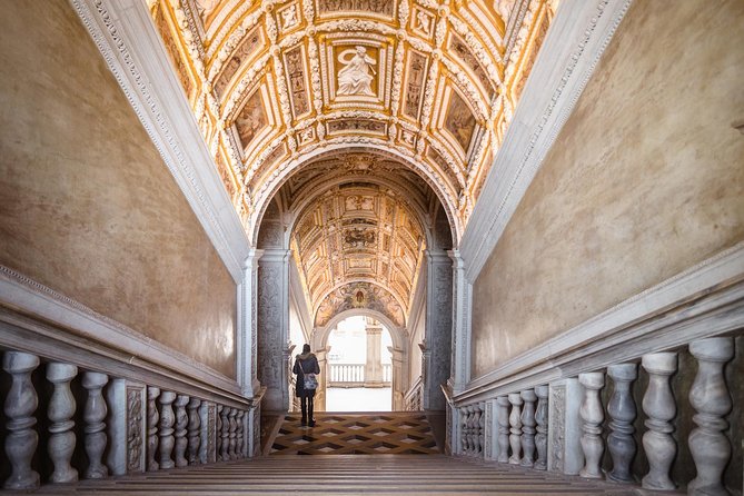 Classic Venice: Doge's Palace, St. Mark's Basilica & Terrace - Bridge of Sighs and the prison route: a sobering change of tone