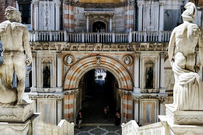 Doge's Palace Skip the Line Guided Tour in Venice - Practical tips to get the most from the palace and bridge