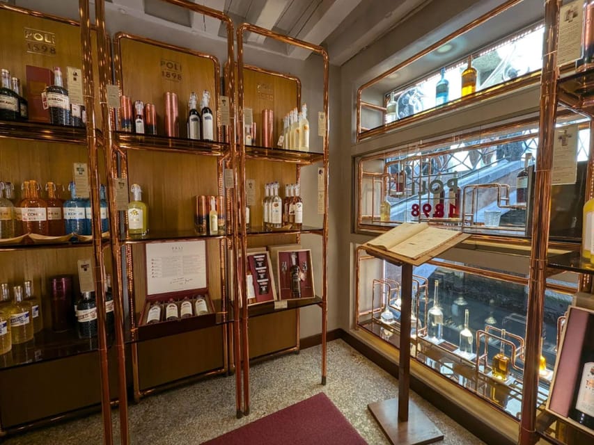 Easy Grappa Tasting in Venice - Stop for Browsing: Buying What You Actually Like