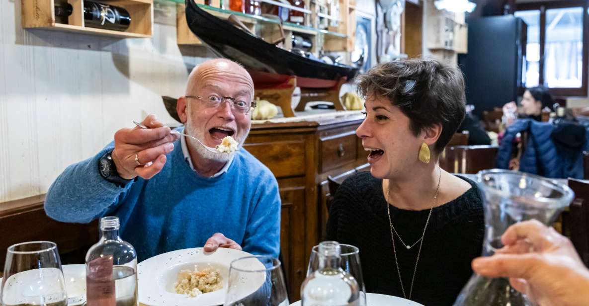 Eating Venice: Offbeat Food & Drinks Tour - Start at a family bakery: tramezzino + Venetian coffee culture
