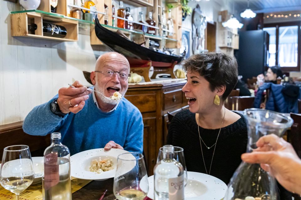 Eating Venice: Offbeat Food & Drinks Tour - The trattoria main dish: Veneto white wine and a real meal
