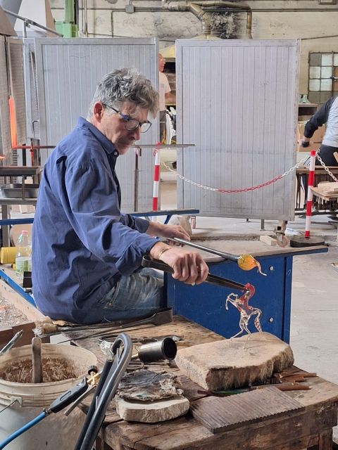 Ellegi Murano Glass: The Art of Tradition - Finding Ellegi on Murano: From Faro Boat Stop to a Courtyard Meet