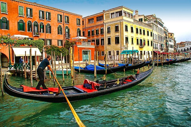 Enchanting Venice: City Walk & Majestic Gondola Ride! - Grand Canal glide: what you really get from a short gondola ride