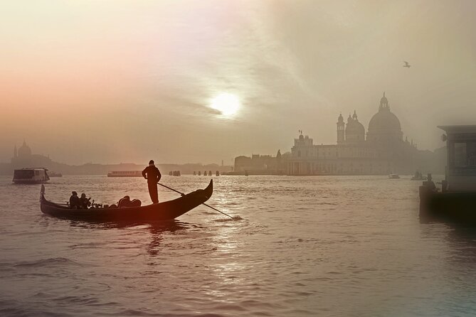 Enchanting Venice: Private Gondola Experience - Value and Price: Paying for the Slot, Not a Script