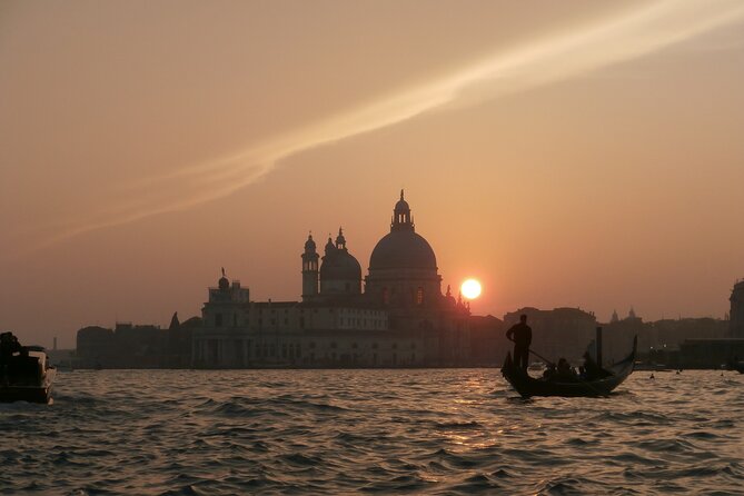 Enchanting Venice: Private Gondola Experience - Who This Private Gondola Ride Fits Best