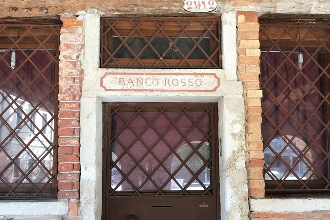 Exclusive Private Venice Jewish Ghetto Tour - Calle Ghetto Vecchio: old, new, and the synagogues you can spot outside