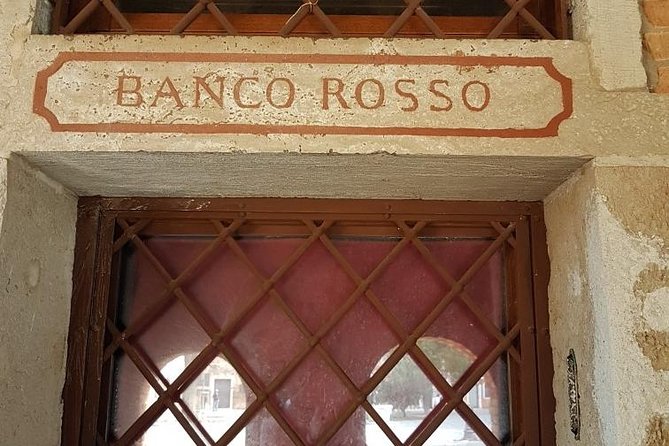 Friendinvenice Cannaregio &Jewish Heritage- private tour - Stop 1: Cannaregio’s canals, bacari, and lagoon rowing vibe