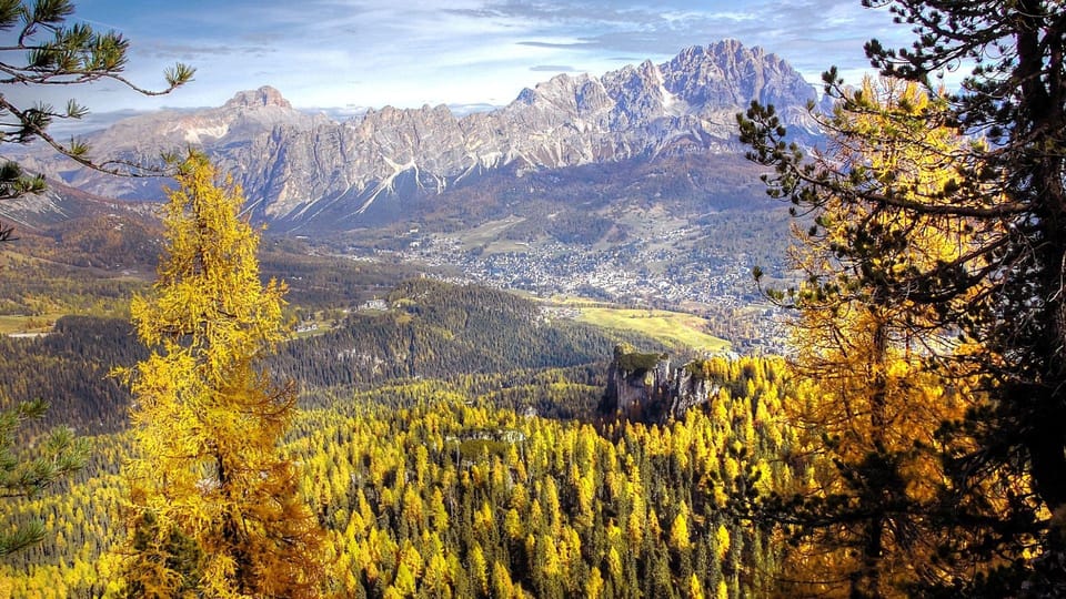 From Venice and Treviso: Dolomites Day Tour - Dürrensee: the short scenic reset (about 1 hour)