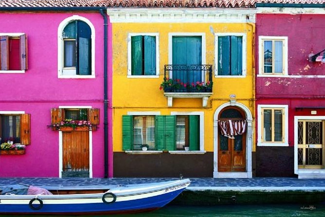 from Venice: Murano and Burano afternoon tour - Burano free time: lace, color houses, and shopping smart