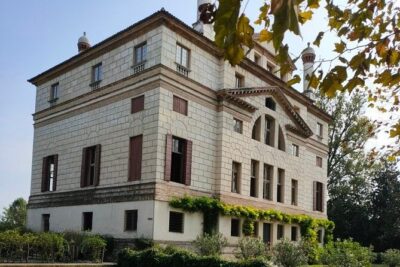 Full-Day Venice to Padua Burchiello Brenta Riviera Boat Cruise - Where you meet and why early arrival matters