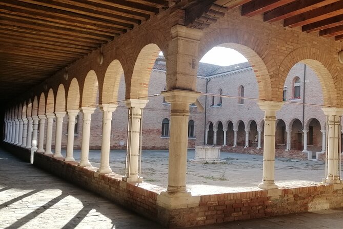 Giudecca Island Discovery Tour - Stop 3: Hilton Molino Stucky—From Flour Mill to Luxury Hotel