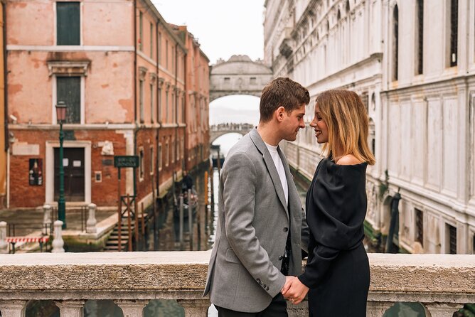 Glam photoshoot in hidden Venice! (up to 4) - Timing tips for Venice photoshoots