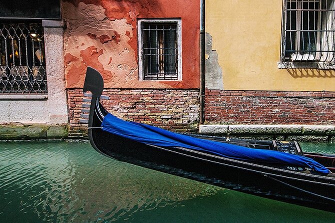 Gondola Ride and St Mark's Basilica - St. Mark’s Basilica at 10:45am: the quickest way to get your bearings