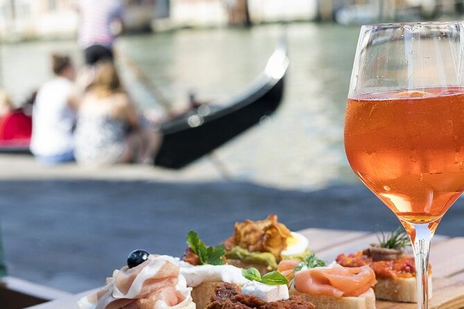 Guided Small Group Kickstart Food Tour of Venice - Rialto market energy: where the ombre-and-cicchetti idea clicks