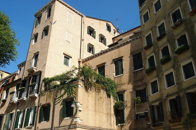 Guided Tour of the Jewish Ghetto in Venice with Cannaregio & Synagogues Visit - Chiesa della Madonna dell’Orto and Tintoretto paintings