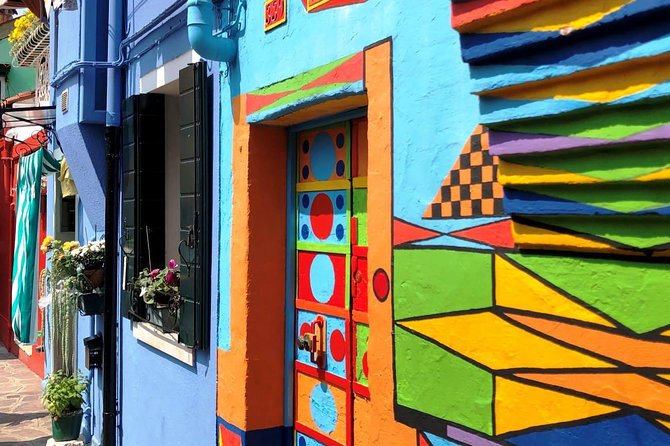Half-Day Motorboat Cruise to Venice Lagoon Islands Murano and Burano - Should you book this Murano and Burano motorboat cruise?