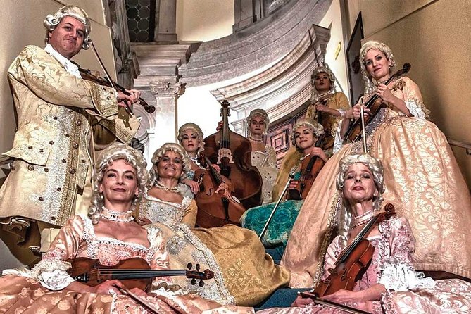 I Musici Veneziani New Year's Concert in Venice - What the “New Years” Version Adds (Costumes and Period Details)