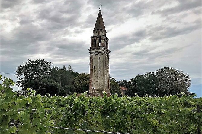 Island Hopping Tour: Mazzorbo, Burano and Murano - Mazzorbo: quiet lagoon life, gardens, vineyards, and a monastery stroll