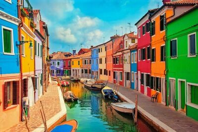 Island Hopping Tour: Mazzorbo, Burano and Murano - Starting in Venice: where the tour begins and how you’ll move