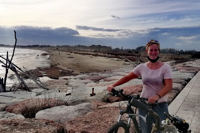 Lido Bike Tour: With a Local on the Island of Cinema - Ausonia Hungaria and the Lido You Finish Still Thinking About