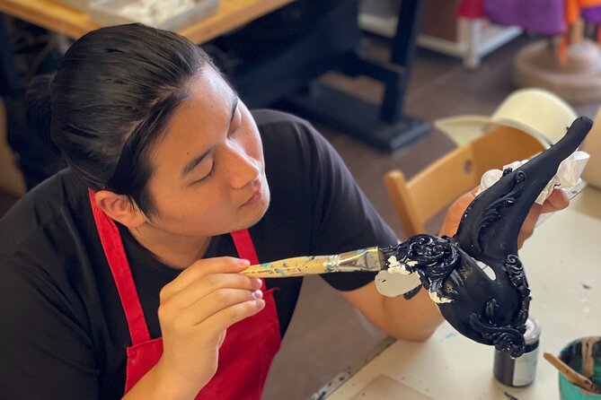 Make a Venetian Mask and Craft your Imagination - The signature baroque technique: how you actually decorate