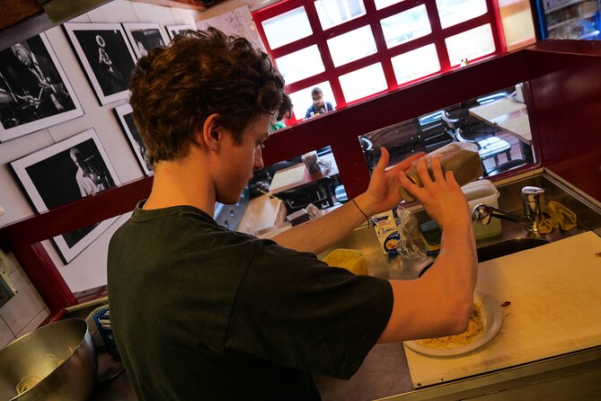 Make Pasta Carbonara from Scratch in a Jazz Club in Venice - The 2.5-hour flow: what you’ll actually do
