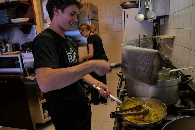 Make Pasta Carbonara from Scratch in a Jazz Club in Venice - Dinner, wine, and the social side of cooking