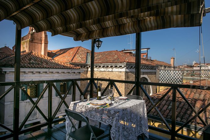 Market Tour and Dining at a Local's Home in Venice - Who Should Book This Tour