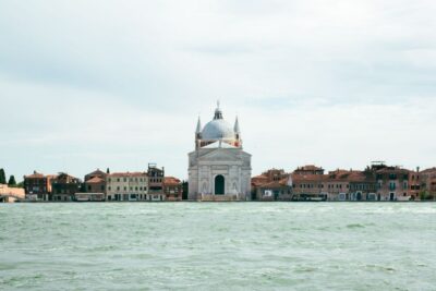 Mini Cruise from Ple Roma to St Mark's areas with guide - Boarding at Saint Lucia: How to Find the Boat and the Guide