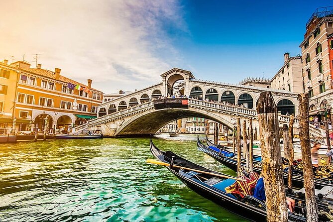 Morning Magic: Venice City Walk and Gondola Tour - Santa Maria Formosa: A Square That Feels Like a Neighborhood