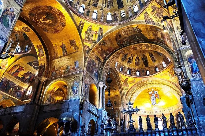 Morning Venice Walking Tour plus St Mark's Basilica Guided Visit - St Mark’s Basilica, guided: skip the line and go straight to the mosaics