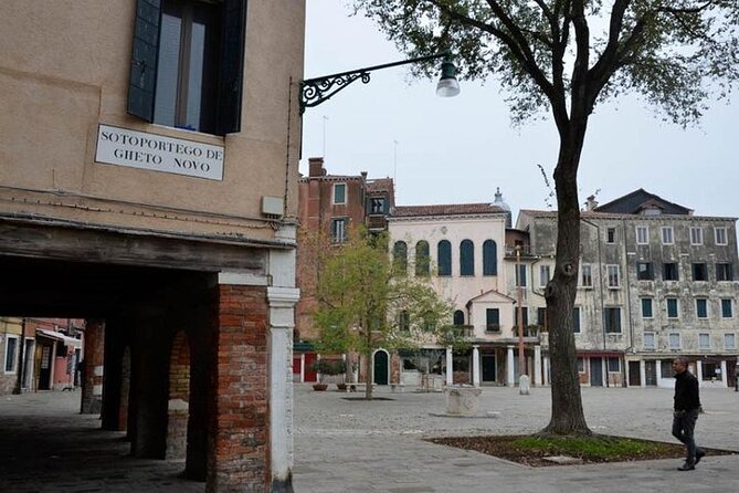 Morning Walking Tour of Venice with Mini Cruise - Finishing near Stazione Venezia Santa Lucia: modern Venice in plain sight
