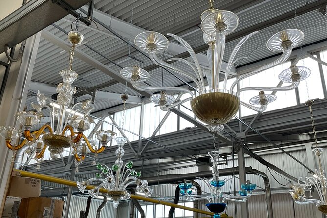 Murano Art: Glass factory tour - The live glass blowing demonstration: watch for the rhythm