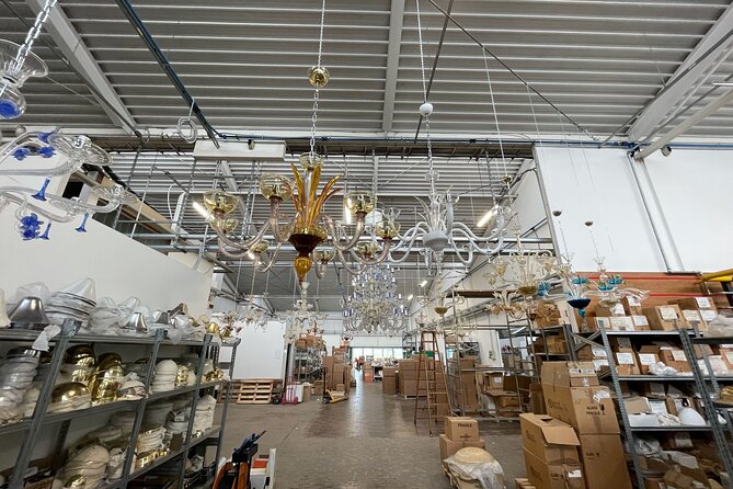 Murano Art: Glass factory tour - Showroom and shop access: turn watching into buying (or not)