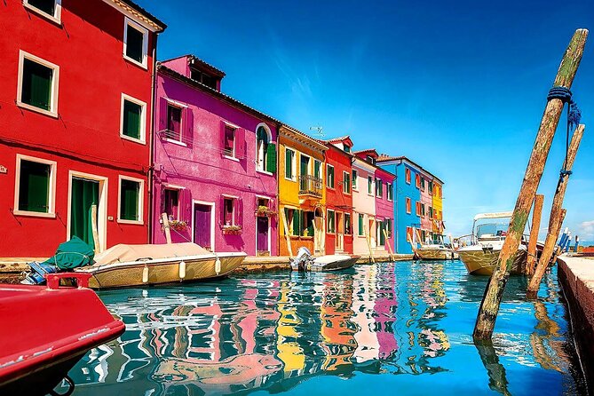 Murano, Burano & Torcello: Venetian Island Highlights - Burano in 1 hour 35 minutes: color, lace, and a quick dessert chance