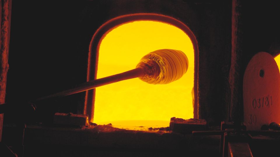 Murano: make your item with a glass master and take it home - Making Murano Glass With a Master, Not Just Watching