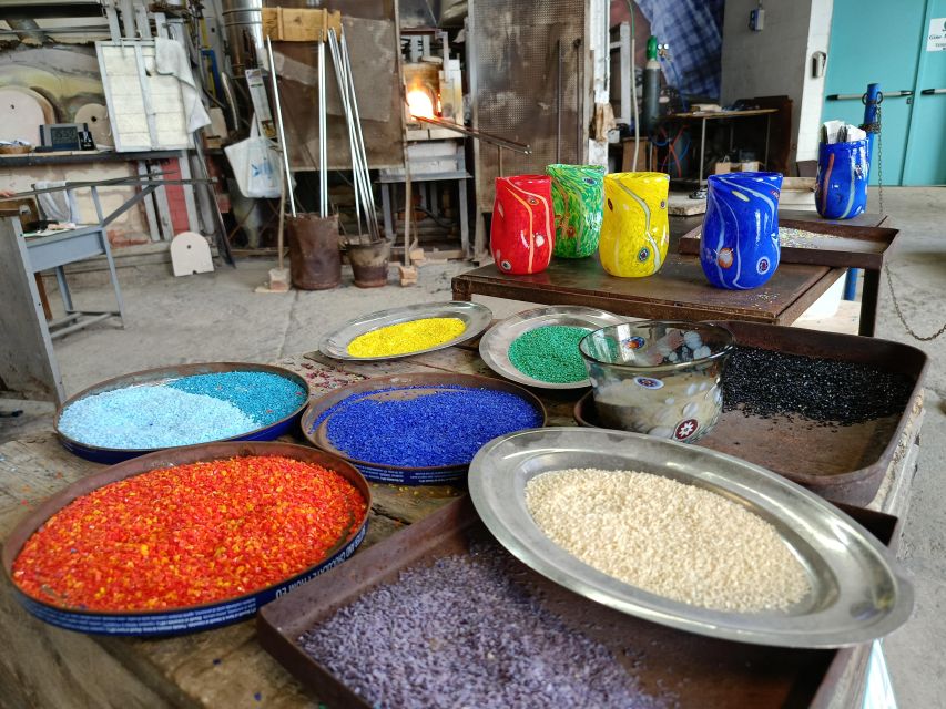 Murano: make your item with a glass master and take it home - The Take-Home Piece: Hotel Delivery or Shipping