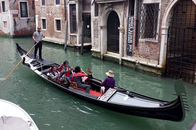 One Day Tour in Venice - Gondola WOW and the 30-Minute Canal Reality Check