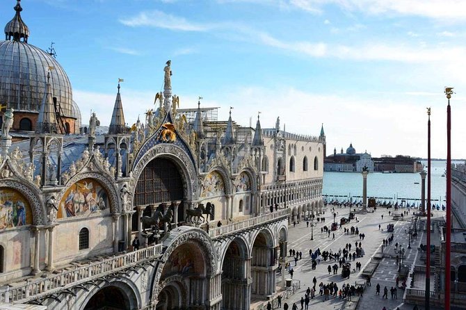 One-Day Venice: Skip-the-Line St. Mark’s Basilica, Walk & Gondola - Gondola on the Grand Canal: romance, but no narration
