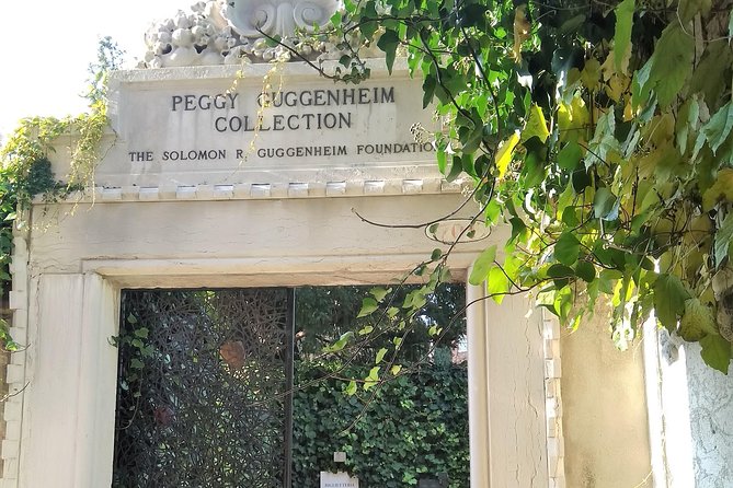 Peggy Guggenheim collection Venice private tour - Stop 1: Peggy Guggenheim Collection core highlights inside