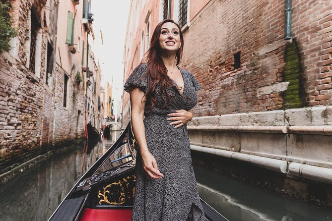 Photographer, Professional Photo shoot - Venice - Venice Logistics You Must Know: Access Fees and Weather
